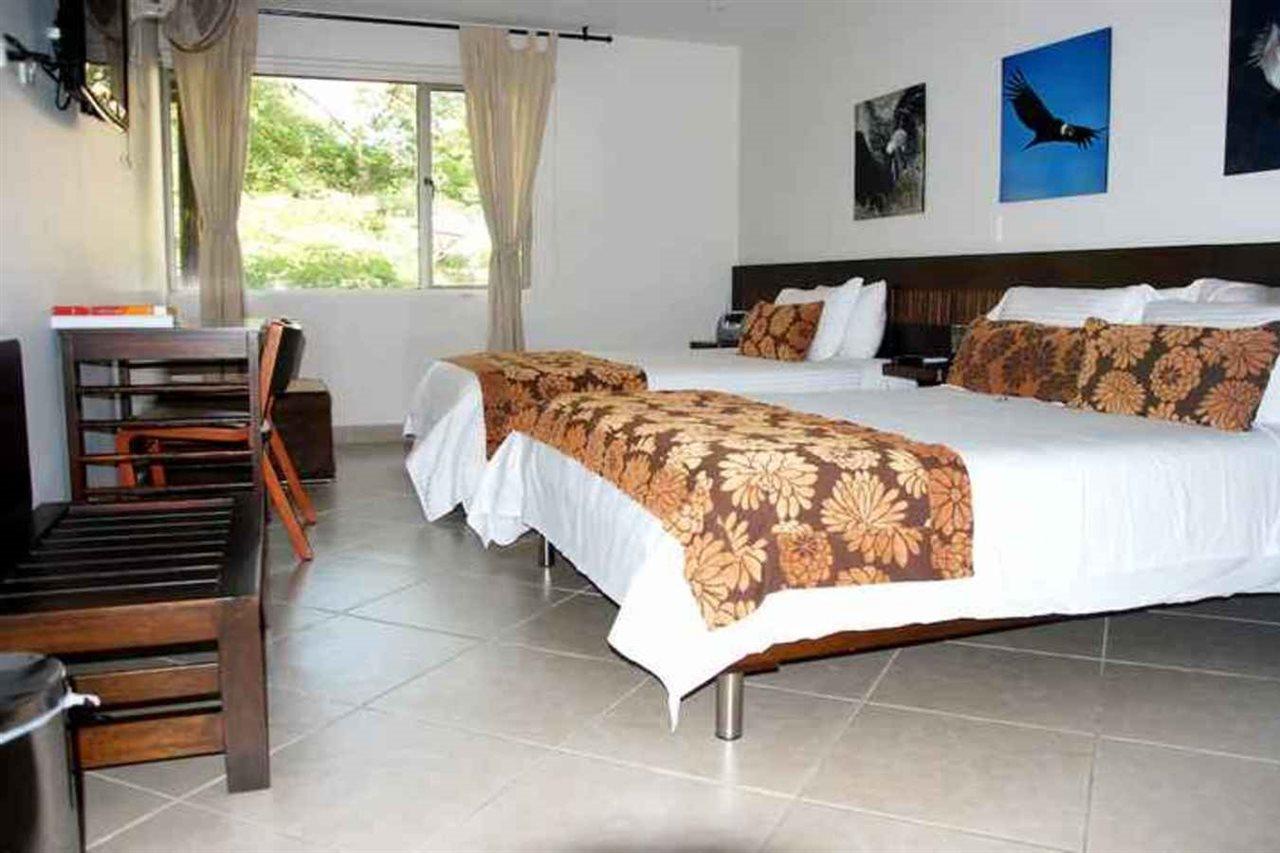 Hotel Poblado Boutique Express Medellin Bagian luar foto