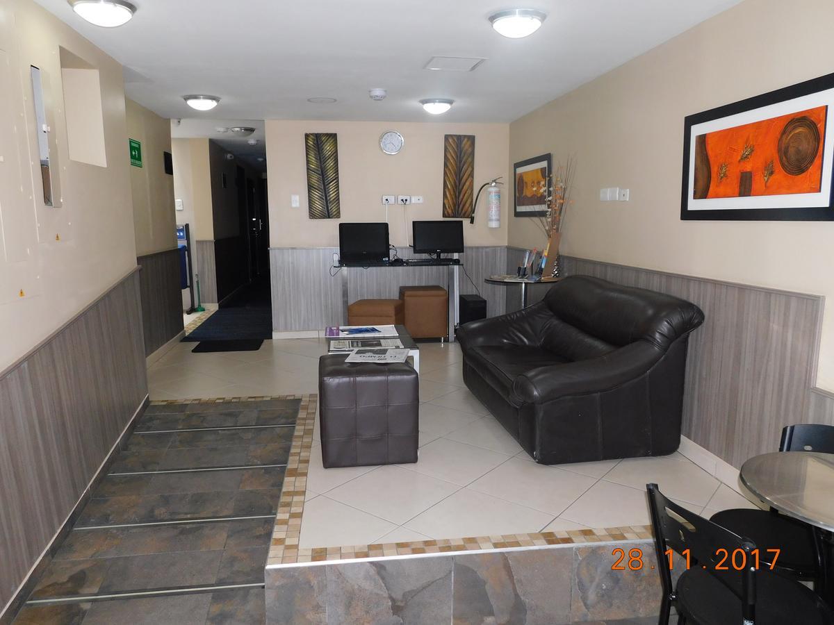 Hotel Poblado Boutique Express Medellin Bagian luar foto