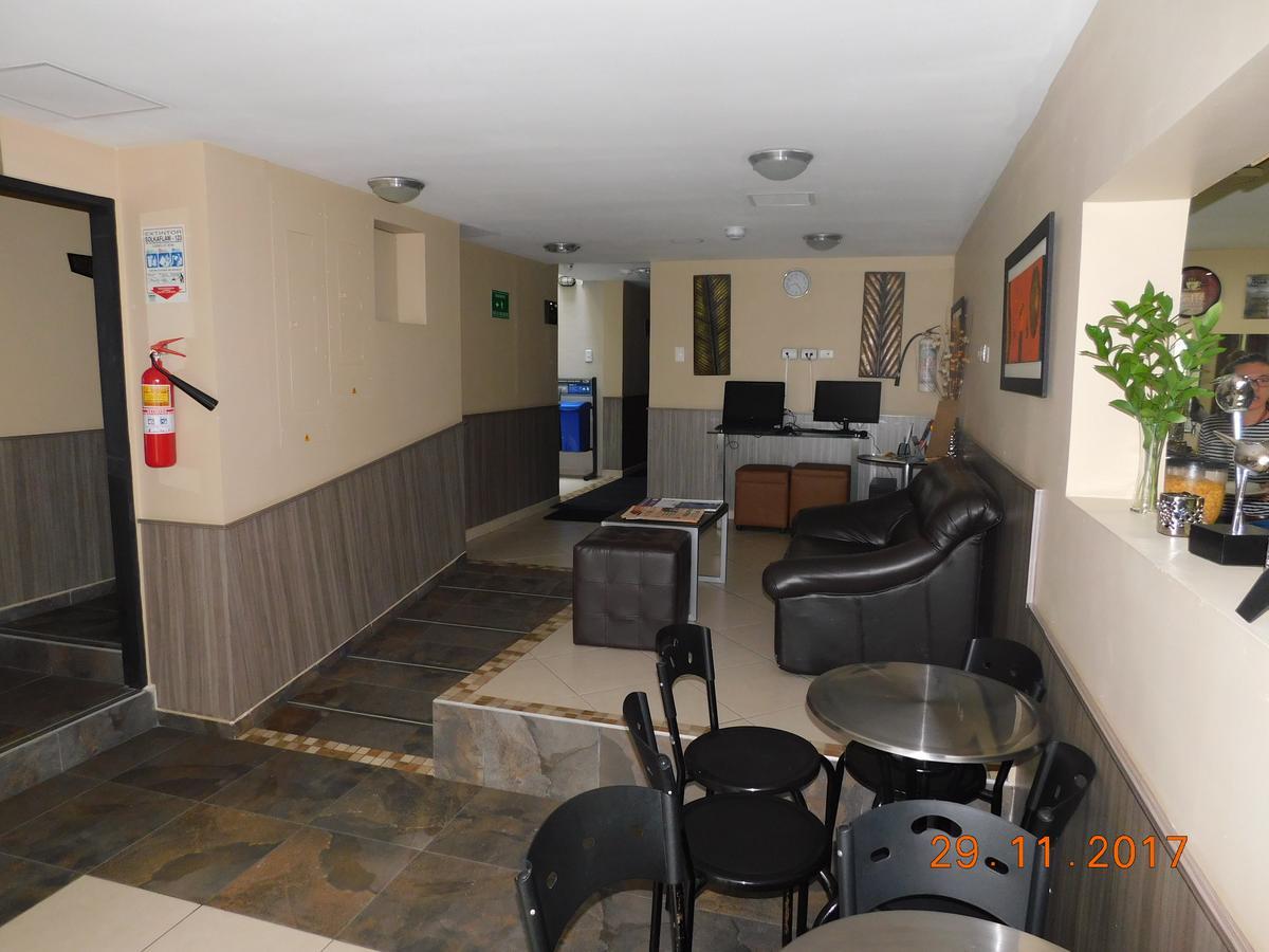 Hotel Poblado Boutique Express Medellin Bagian luar foto