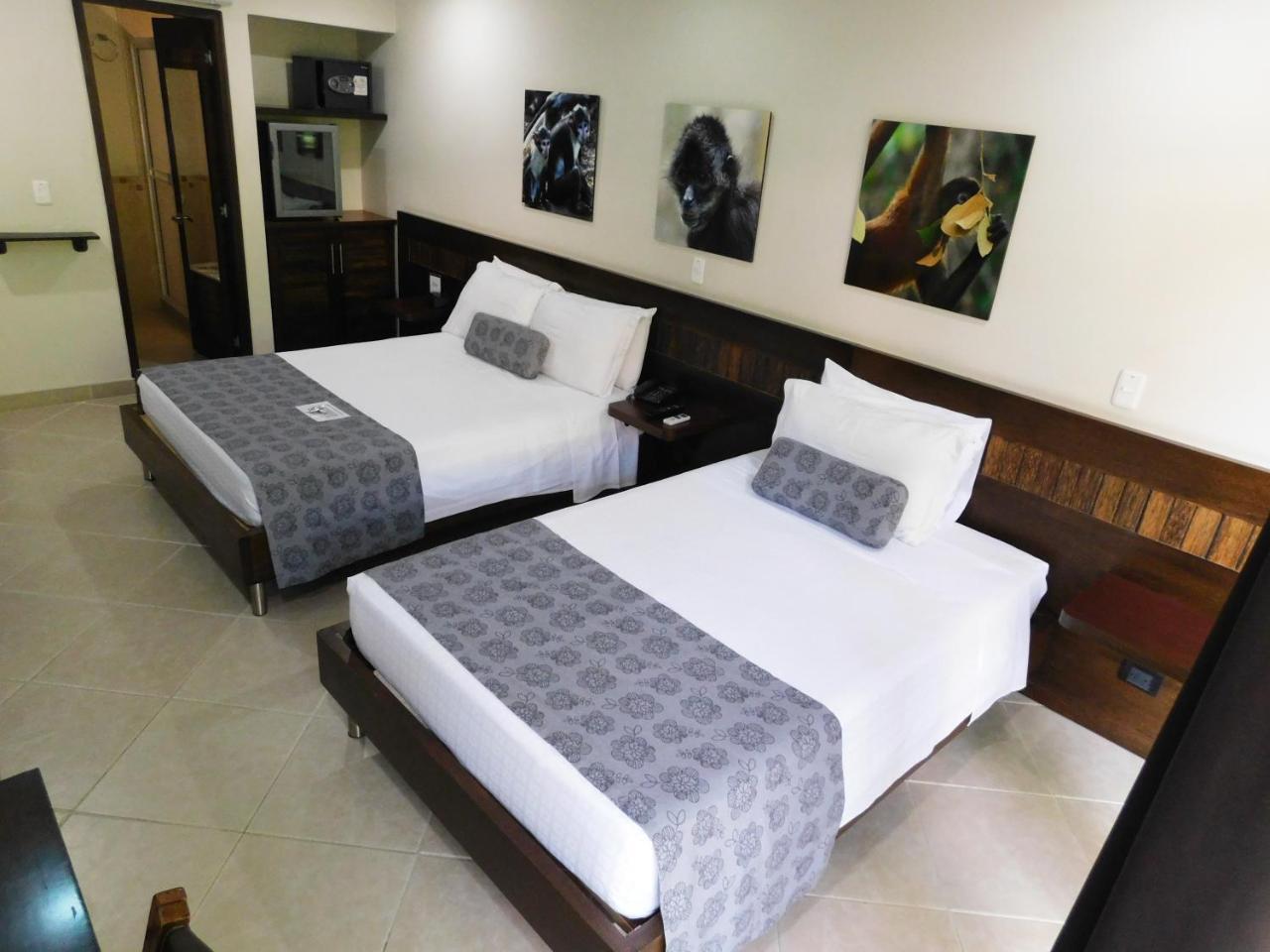 Hotel Poblado Boutique Express Medellin Bagian luar foto