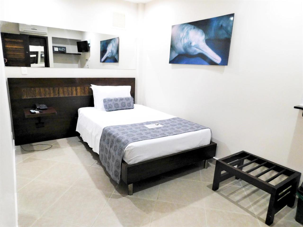 Hotel Poblado Boutique Express Medellin Bagian luar foto