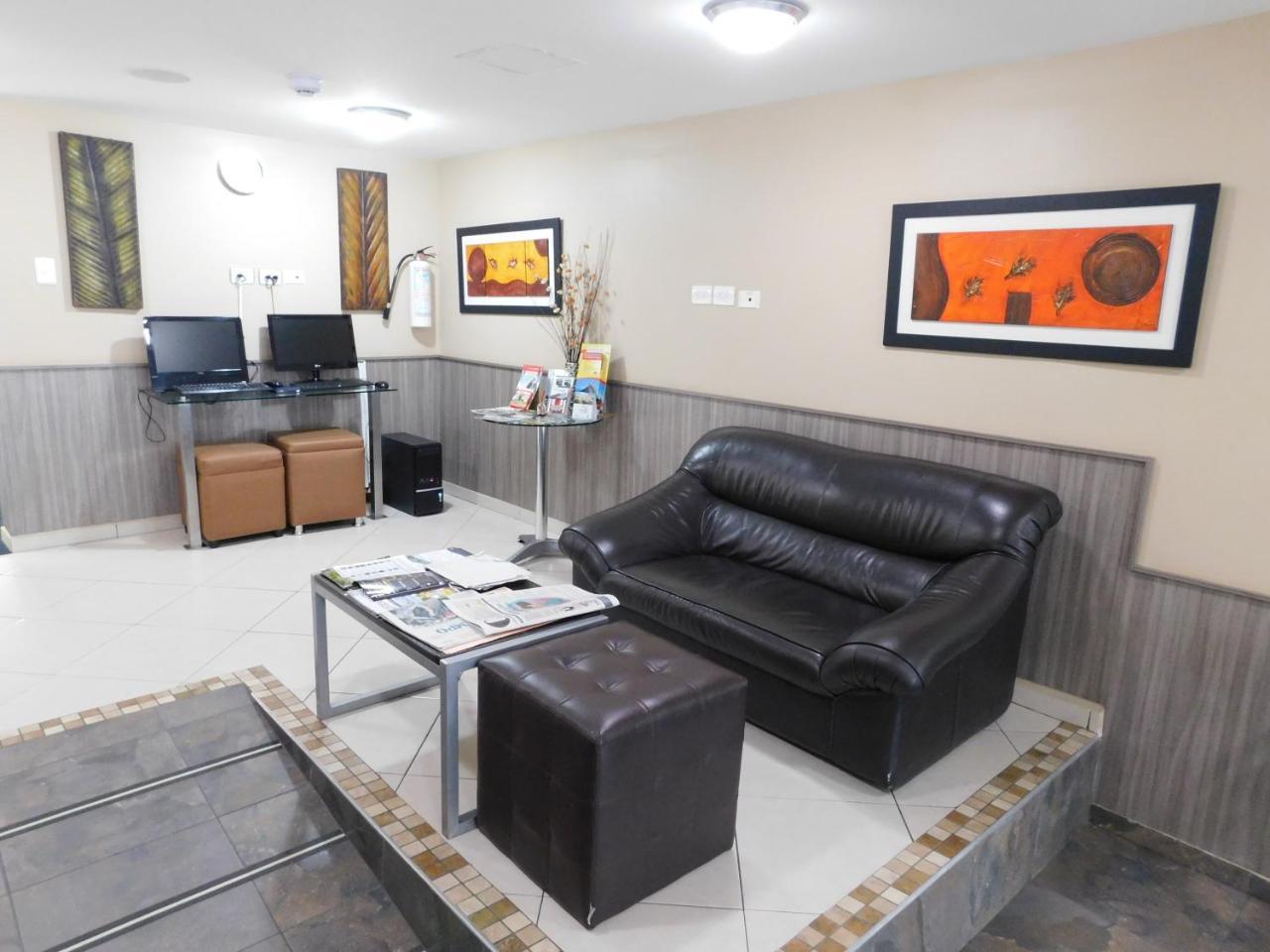 Hotel Poblado Boutique Express Medellin Bagian luar foto