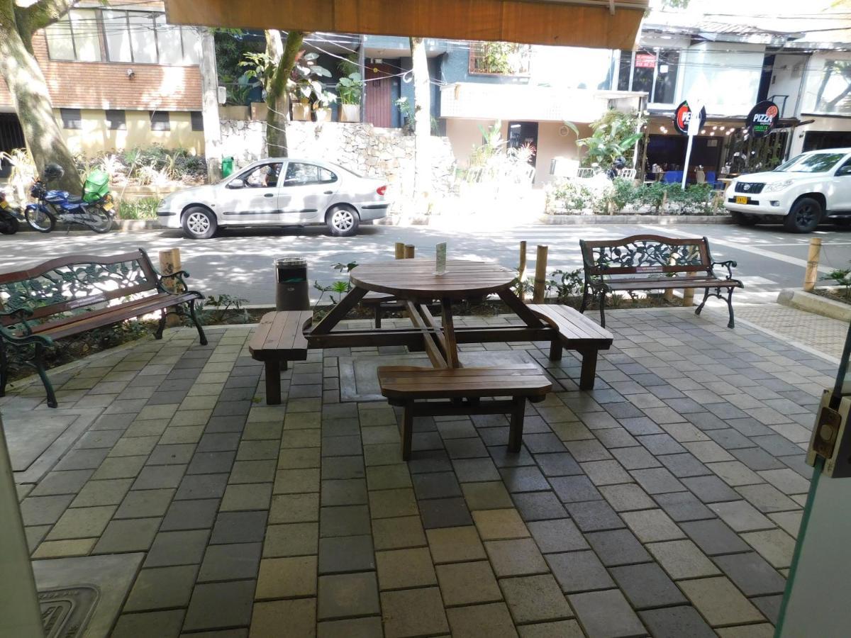 Hotel Poblado Boutique Express Medellin Bagian luar foto