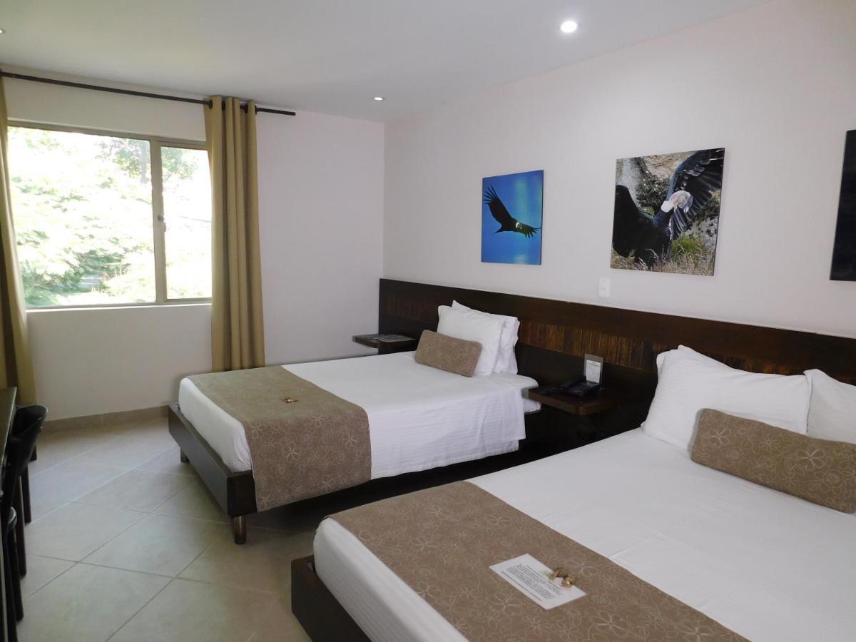 Hotel Poblado Boutique Express Medellin Bagian luar foto